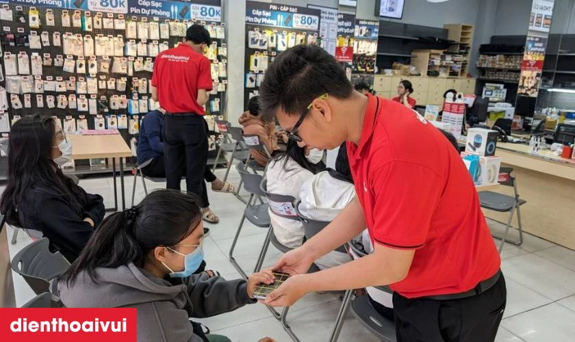 Dịch vụ Thay màn hình Vivo Y31 chính hãng, lấy liền tại Điện Thoại Vui