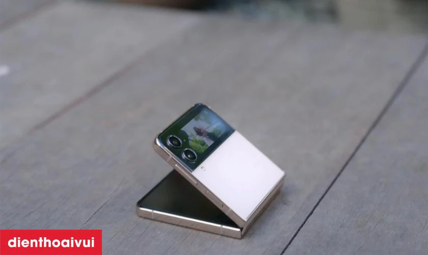 C&oacute; n&ecirc;n thay pin Samsung Z FLIP 4 kh&ocirc;ng?