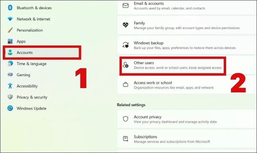 Chọn phần Accounts sau đó nhấn chọn vào Other users