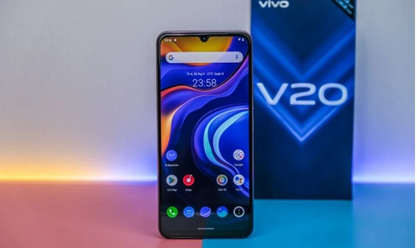 M&agrave;n h&igrave;nh AMOLED chi tiết v&agrave; sắc n&eacute;t
