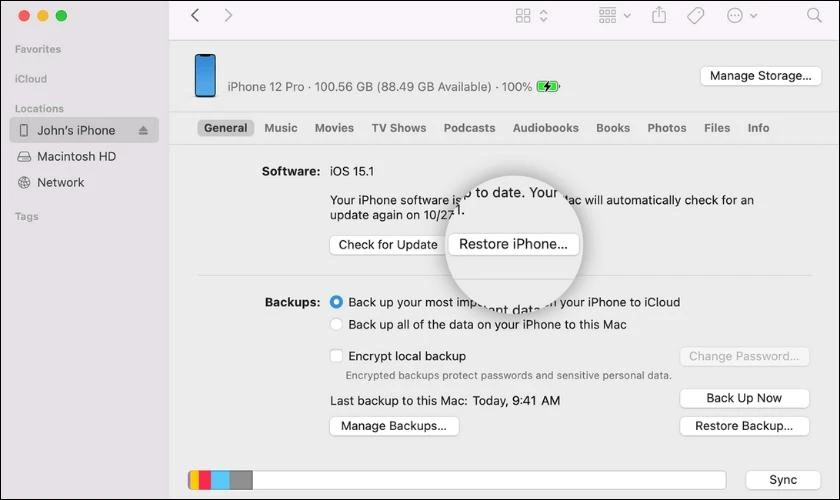 Chọn Restore iPhone trên phần mềm iTunes ở máy tính