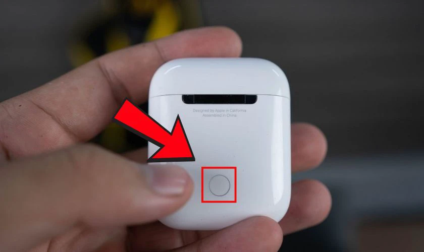 Khôi phục cài đặt gốc của AirPods