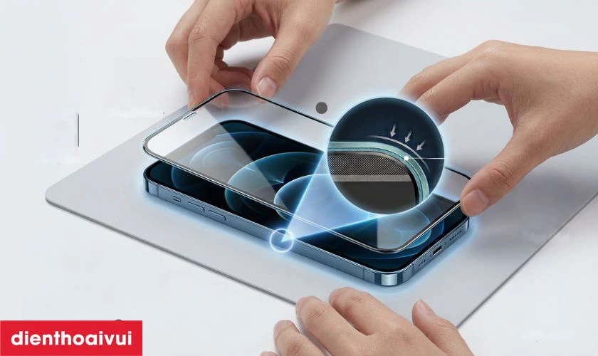Lưu ý khi dán kính full màn hình 4D/5D cho iPhone 12/12 Pro