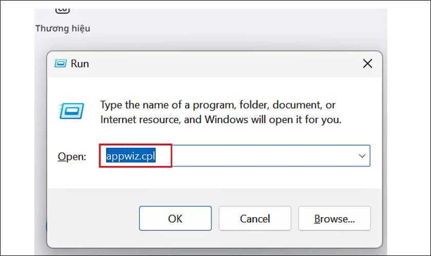 G&otilde; appwiz.cpl v&agrave; nhấn Enter để mở Programs and Features