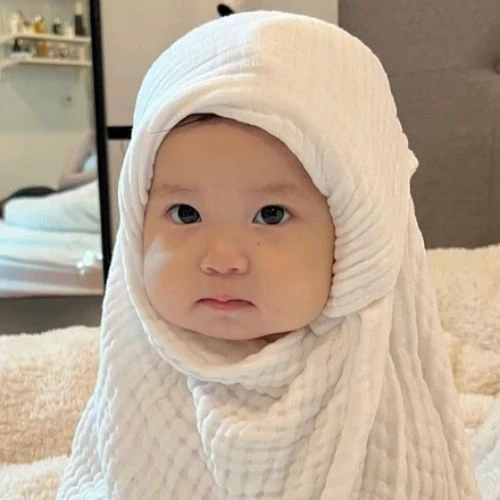 Ảnh đại diện em b&eacute; dể thương nhất