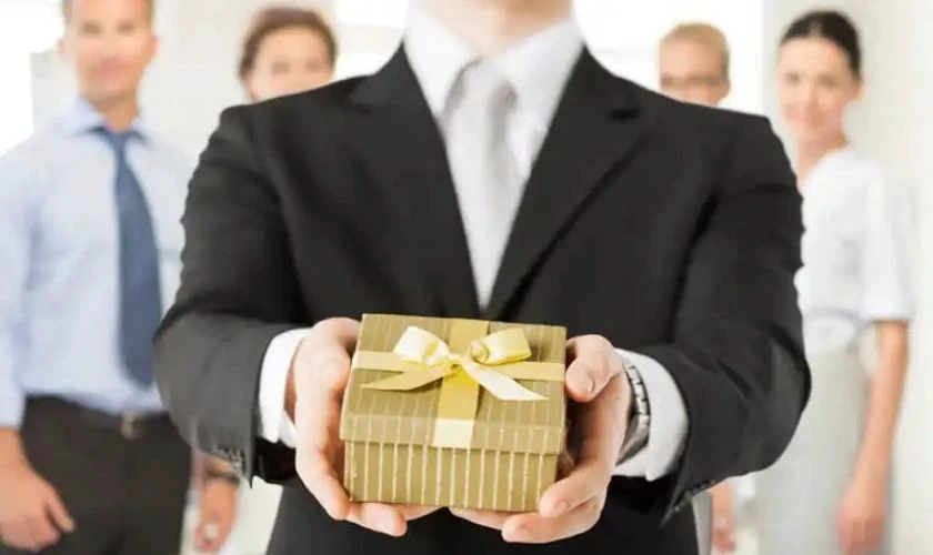 Những câu chúc khi tặng quà cho sếp