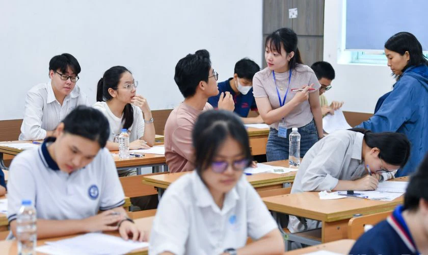 Lưu &yacute; khi kiểm tra B&aacute;ch ph&acirc;n vị điểm THPT 2025