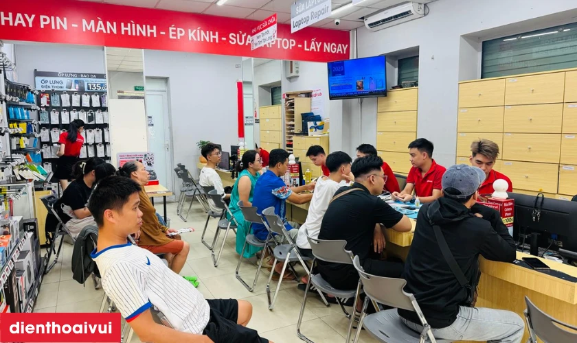 Back to School mang đến nhiều chương tr&igrave;nh hấp dẫn cho HSSV