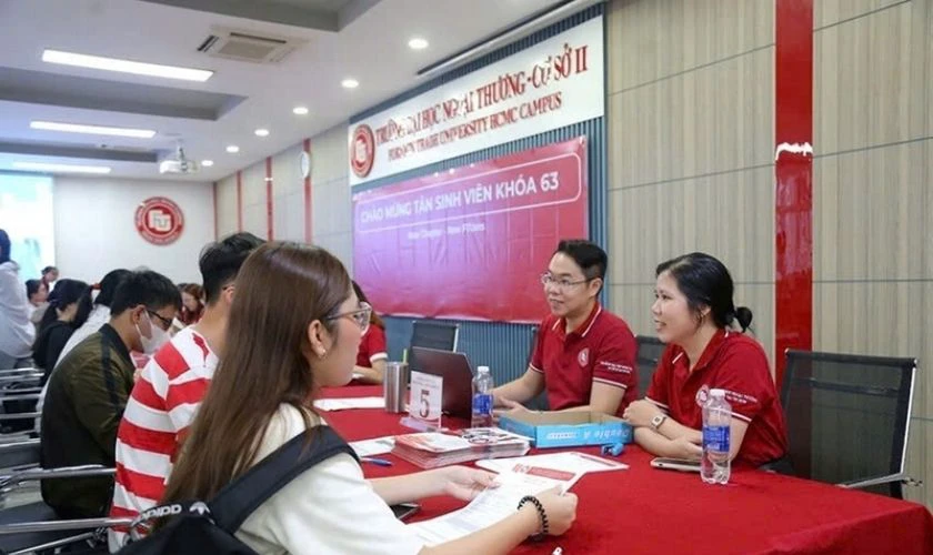 Các yếu tố ảnh hưởng đến học phí Đại học Ngoại Thương