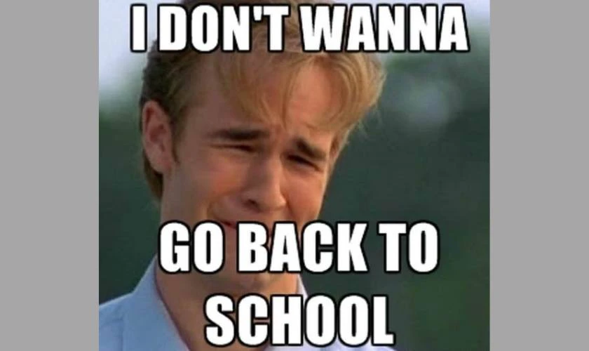 Back to School meme buồn bã