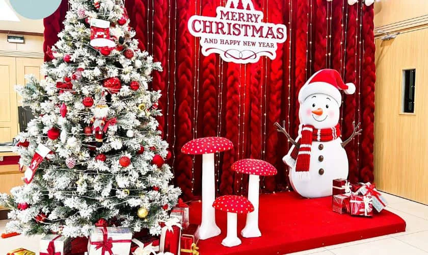 Backdrop trang trí Noel công ty mới