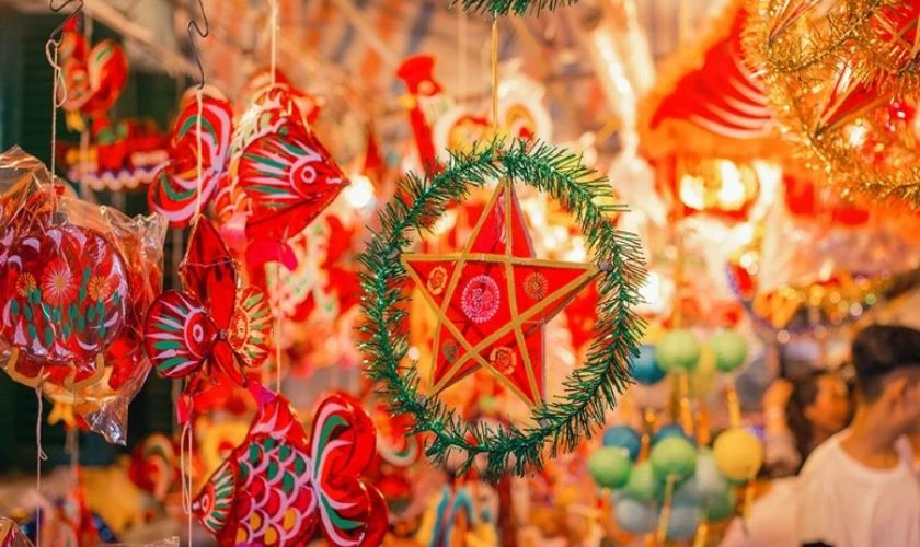 Lồng đèn Trung Thu là món quà truyền thống trẻ em rất thích