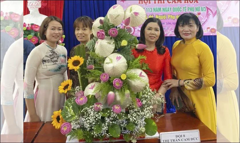 Bài thuyết trình về cắm hoa hướng dương 8/3: Tôn Vinh Cô Giáo