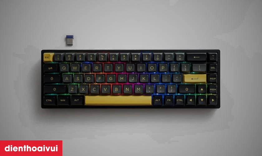 Hỗ trợ LED RGB với nhiều chế độ t&ugrave;y chỉnh