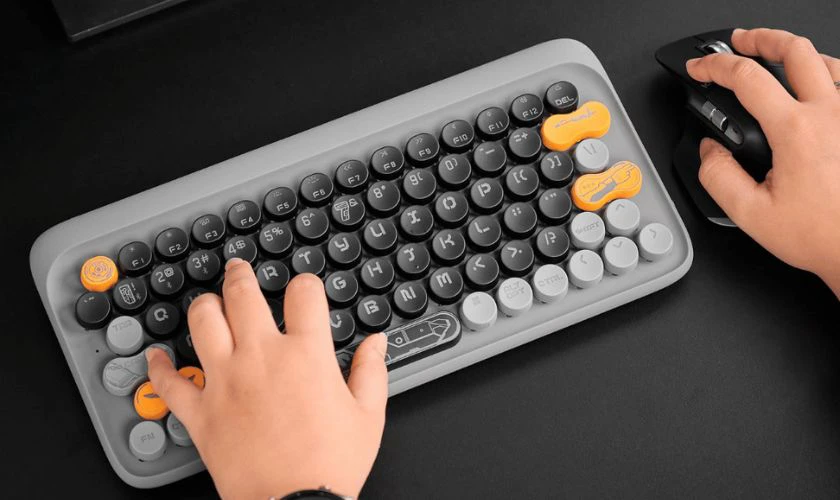 C&oacute; n&ecirc;n mua b&agrave;n ph&iacute;m cơ kh&ocirc;ng d&acirc;y dưới 1 triệu kh&ocirc;ng?