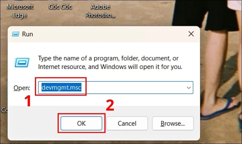 Bạn nhấn tổ hợp Windows + R v&agrave; g&otilde; lệnh devmgmt.msc