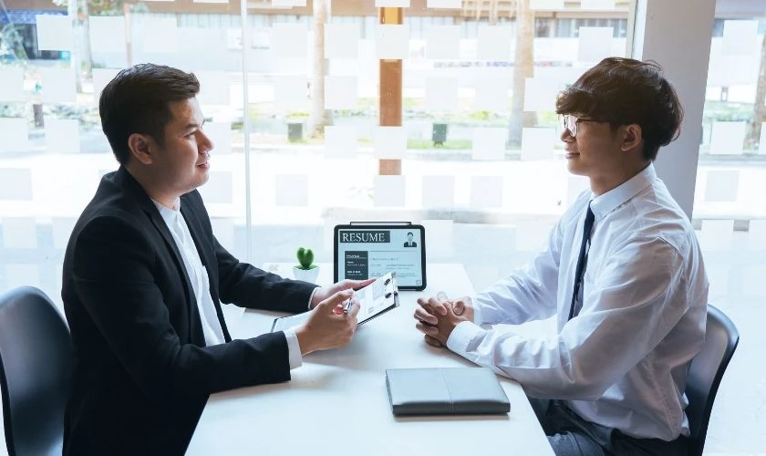 Đều được sử dụng trong hồ sơ học tập và xin việc