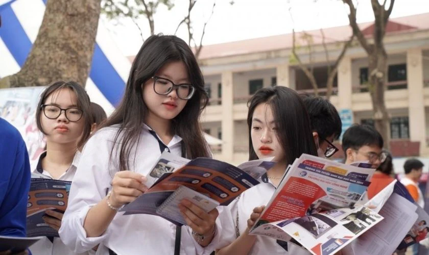 Bằng tốt nghiệp GDTX có giá trị bằng Bằng tốt nghiệp THPT không?