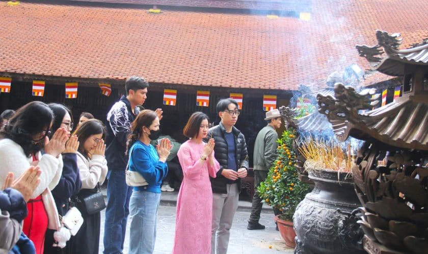Đi lễ chùa