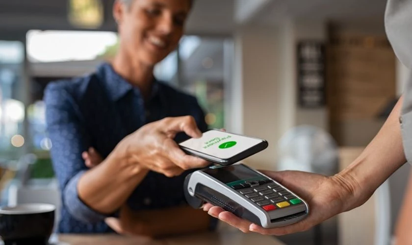 Thanh toán không tiếp xúc là công dụng phổ biến nhất của NFC trên điện thoại