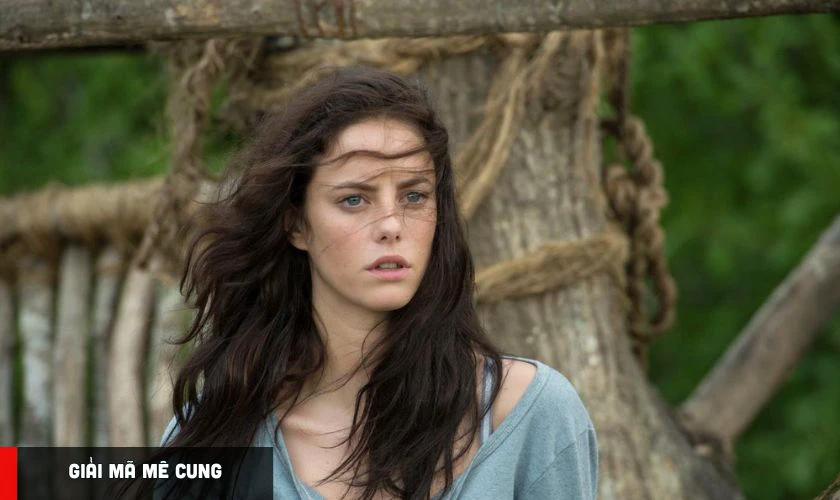 Giải M&atilde; M&ecirc; Cung - Loạt phim gắn liền với t&ecirc;n tuổi của Kaya Scodelario