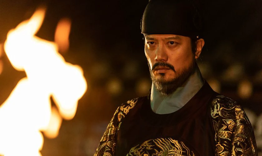 Park Hee-soon đ&oacute;ng trong phim Jesters: The Game Changer (2019)