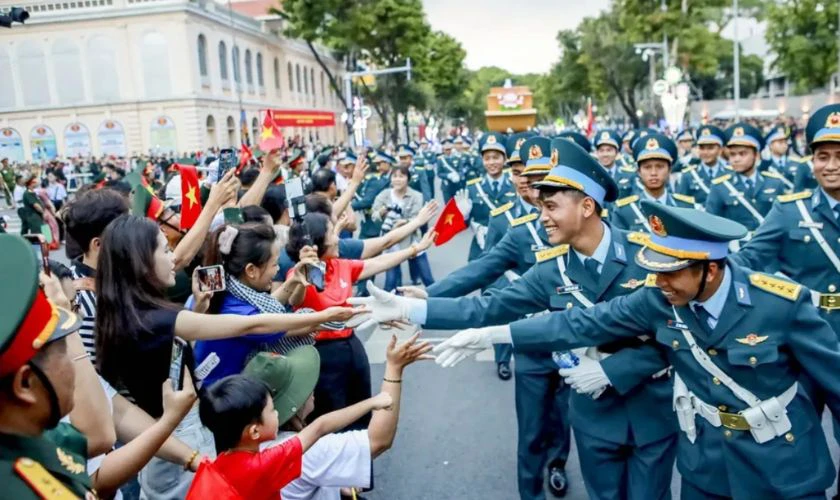 C&aacute;c tuyến đường xem diễu binh 2/9 đẹp, l&yacute; tưởng nhất 2025