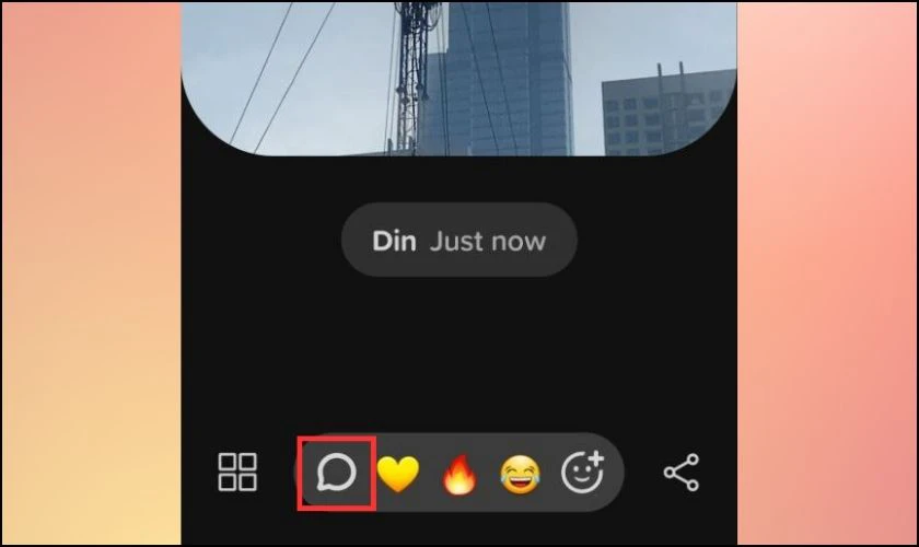 Mở ứng dụng v&agrave; chọn v&agrave;o biểu tượng chat