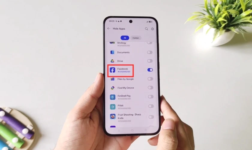 Bật t&iacute;nh năng Ẩn biểu tượng tr&ecirc;n m&agrave;n h&igrave;nh ch&iacute;nh