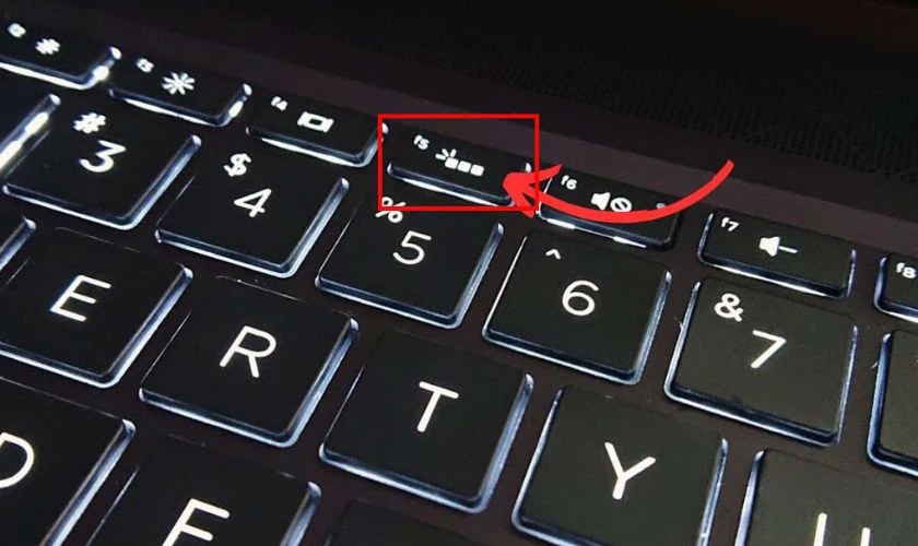 Cách bật đèn bàn phím laptop HP Pavilion 15