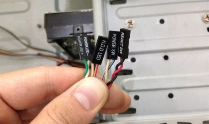 Kết nối dây nguồn, front panel và quạt case