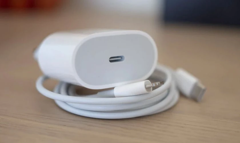 Mua d&acirc;y sạc, củ sạc iPhone 20W ch&iacute;nh h&atilde;ng ở đ&acirc;u uy t&iacute;n?