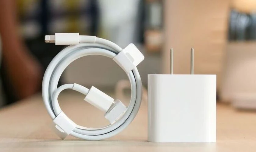 Lưu &yacute; khi chọn mua củ sạc iPhone 20W
