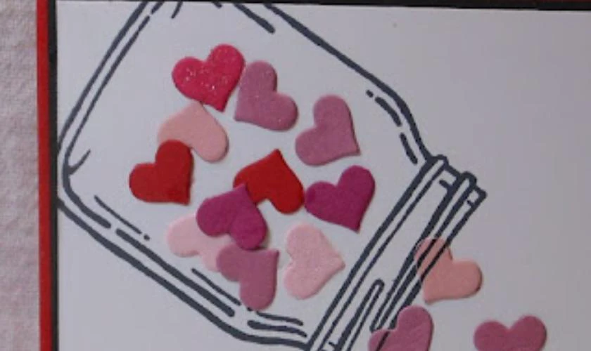 Gợi ý cách làm thiệp Valentine handmade đơn giản có lọ hóa chất tình yêu