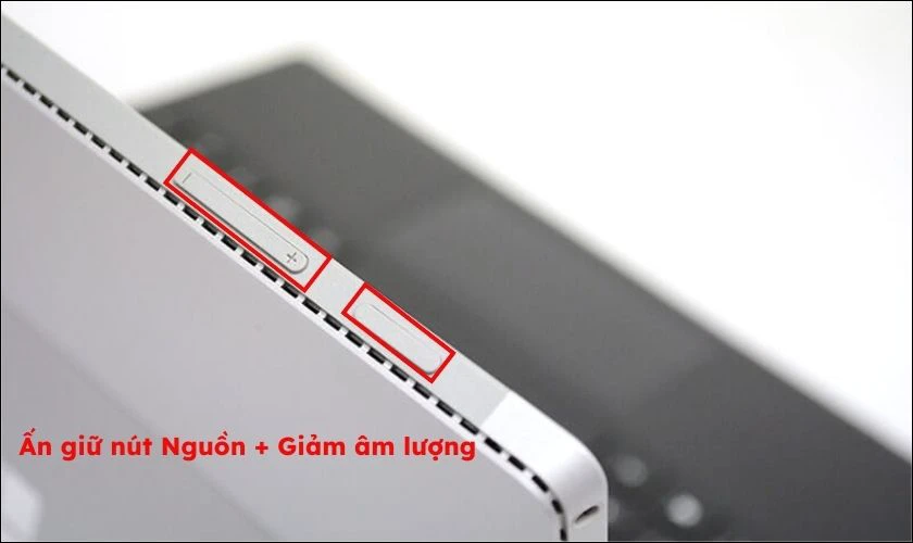 Cách khắc phục bàn phím Surface không phản hồi là reset BIOS
