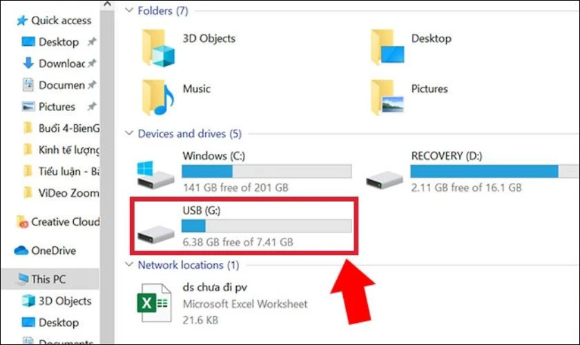 Chọn mở USB của bạn trong My Computer