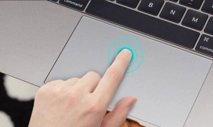 Chuột cảm ứng hoạt động dựa tr&ecirc;n c&ocirc;ng nghệ cảm ứng điện dung