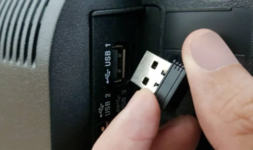 Chuột kh&ocirc;ng d&acirc;y Logitech B175 kh&ocirc;ng kết nối được