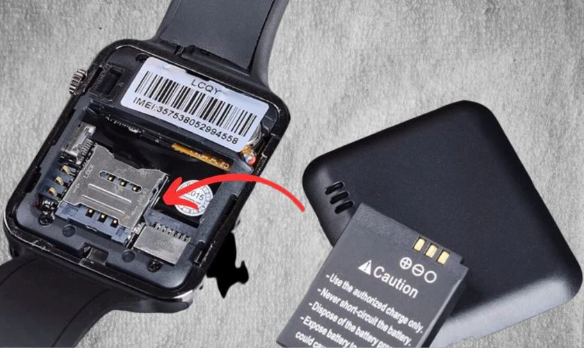 Đặt SIM và thẻ nhớ theo hướng mũi tên