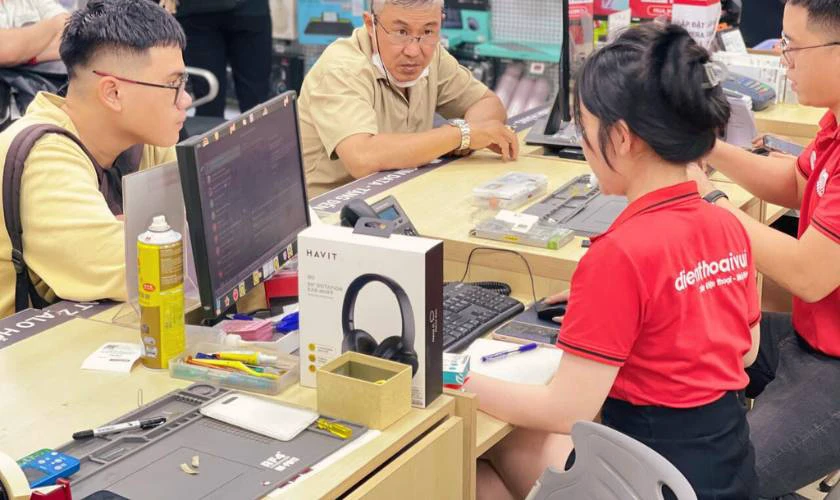 Những c&acirc;u hỏi về c&aacute;ch sử dụng loa Bluetooth mini