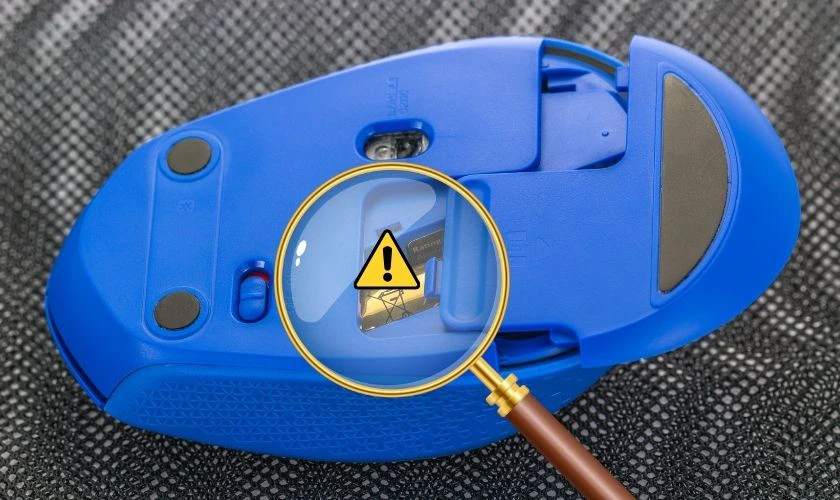 Cách sửa chuột bị double click thông qua kiểm tra pin