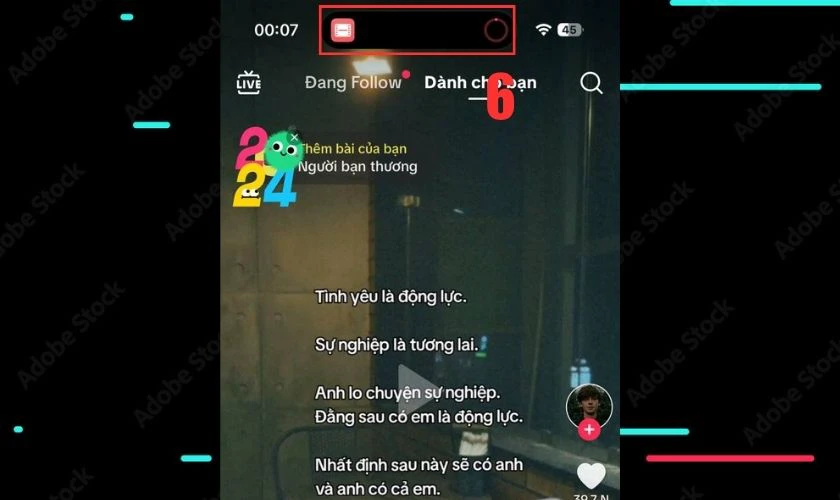 Đợi hoàn tất quá trình tải video Tóp Tóp không dính logo xuống