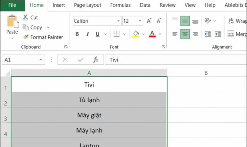 B&ocirc;i đen c&aacute;c h&agrave;ng, cột cần gộp trong Excel