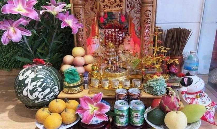 Cách trang trí bàn thờ ông Địa ngày Tết với mâm ngũ quả