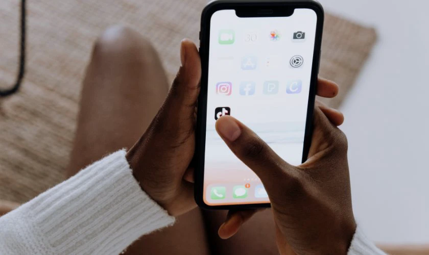 Những video nào cần xoá trên TikTok