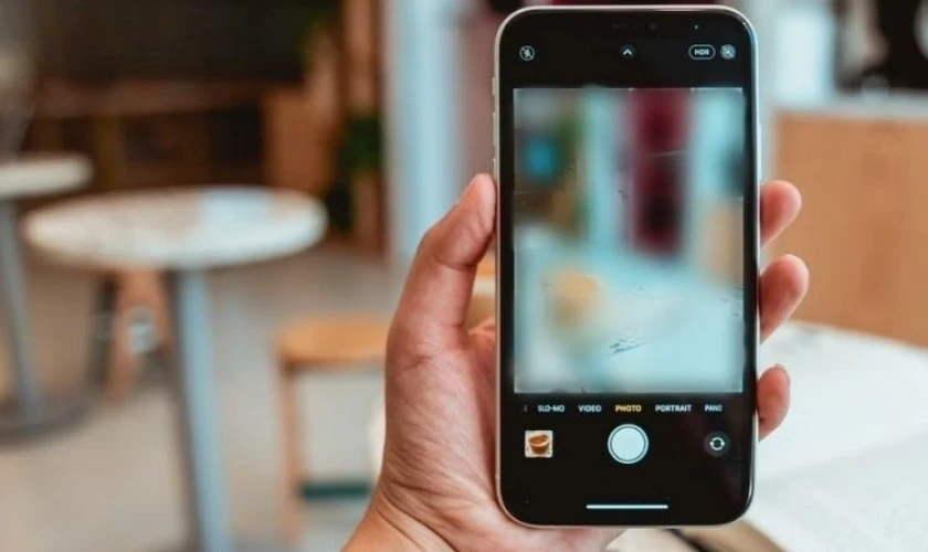 Mẹo hạn chế tình trạng camera iPhone 15 Pro Max bị mờ