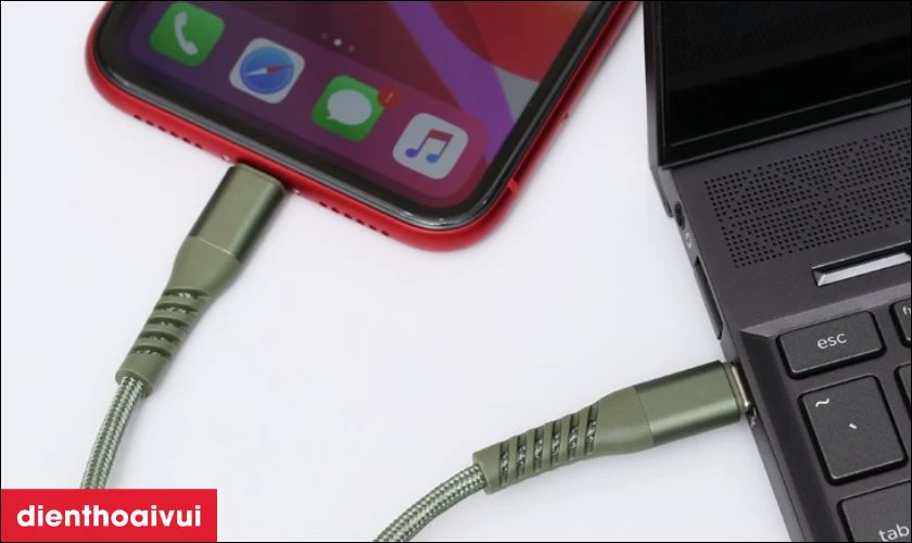 Hỗ trợ truyền dữ liệu tốc độ cao & bảo vệ th&ocirc;ng minh