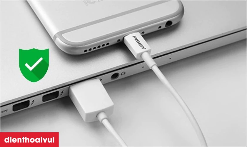 T&iacute;ch hợp nhiều t&iacute;nh năng an to&agrave;n sạc cho thiết bị