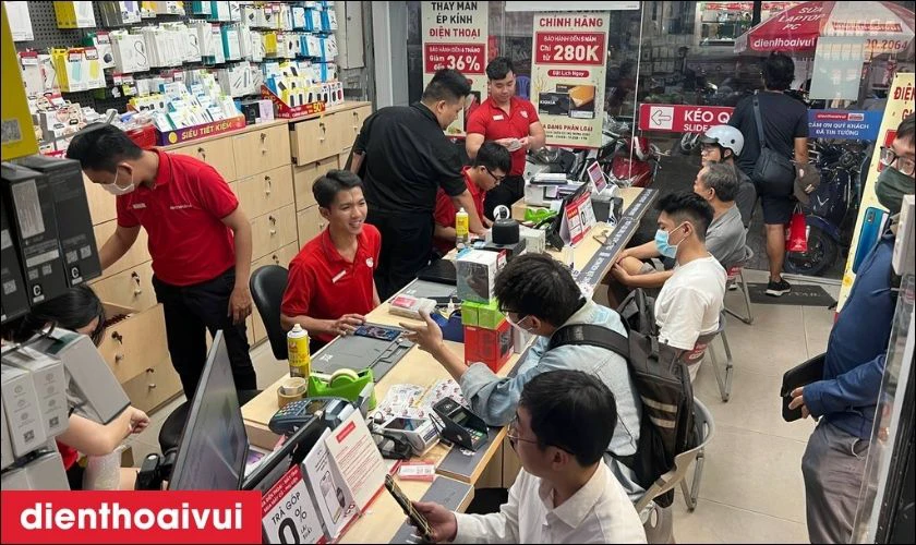 L&yacute; do n&ecirc;n mua c&aacute;p sạc cũ gi&aacute; rẻ, uy t&iacute;n tại Điện Thoại Vui