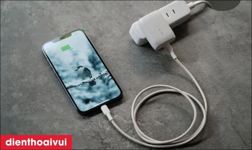 Chọn d&acirc;y c&aacute;p sạc c&oacute; đầu kết nối ph&ugrave; hợp